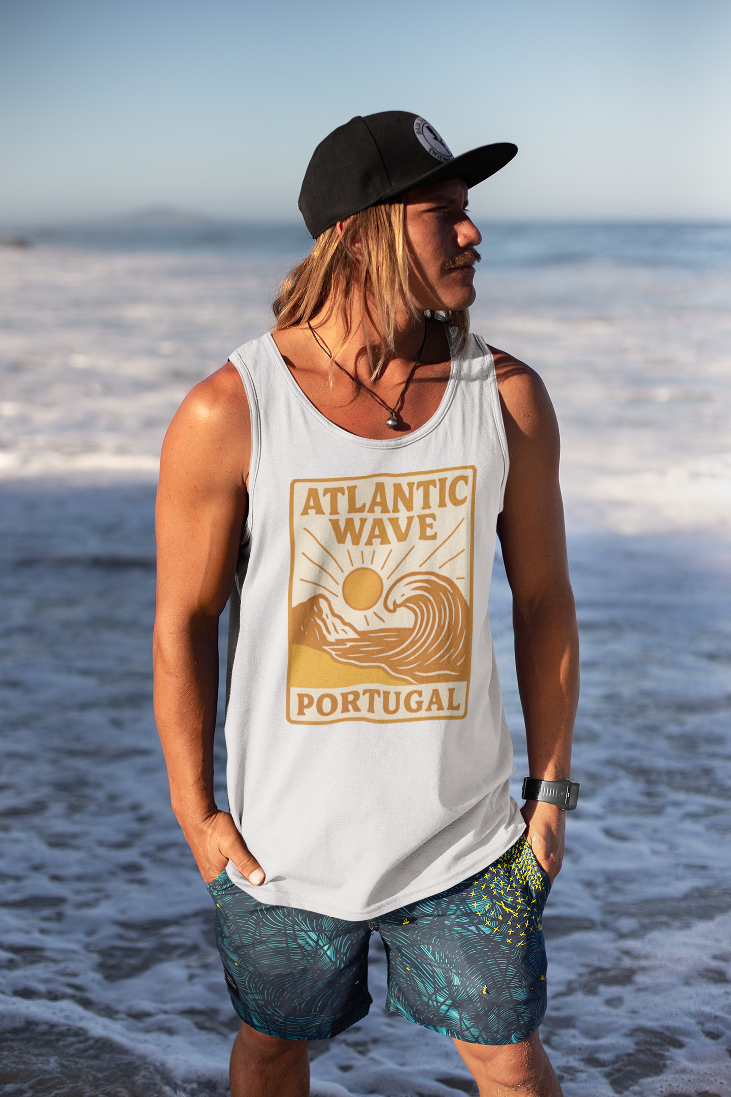 Retro surf lifestyle shirt made with organic cotton.