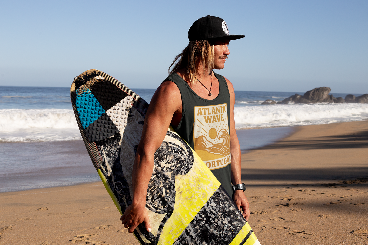 Unisex vintage surf t-shirt with 70s-inspired print.