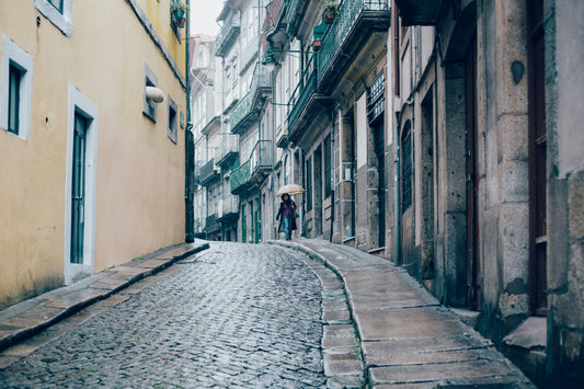 What to Wear in Autumn in Portugal: Lisbon in the Rain