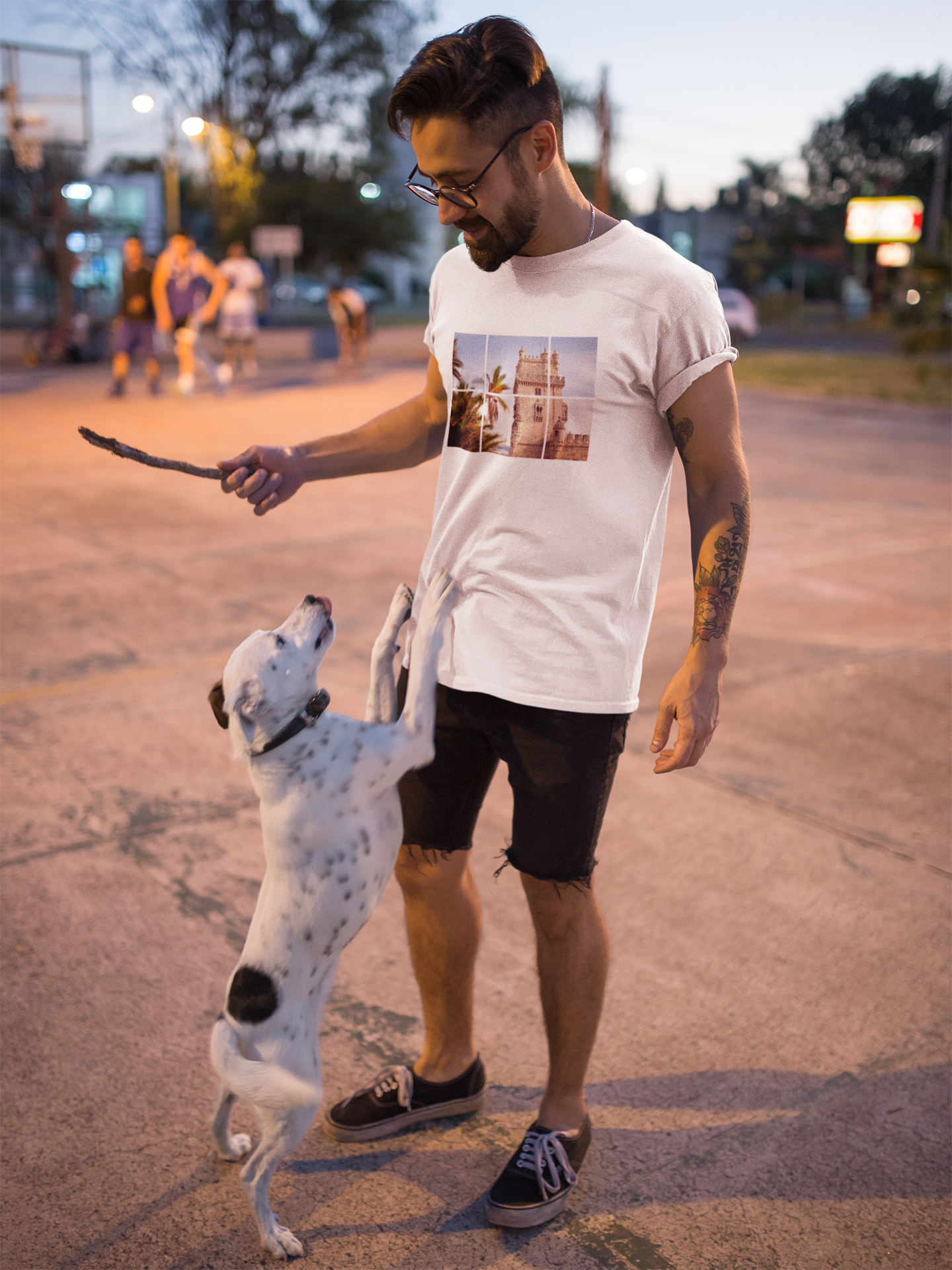 Lightweight Large Print Torre de Belém T-Shirt, blending heritage with modern design.