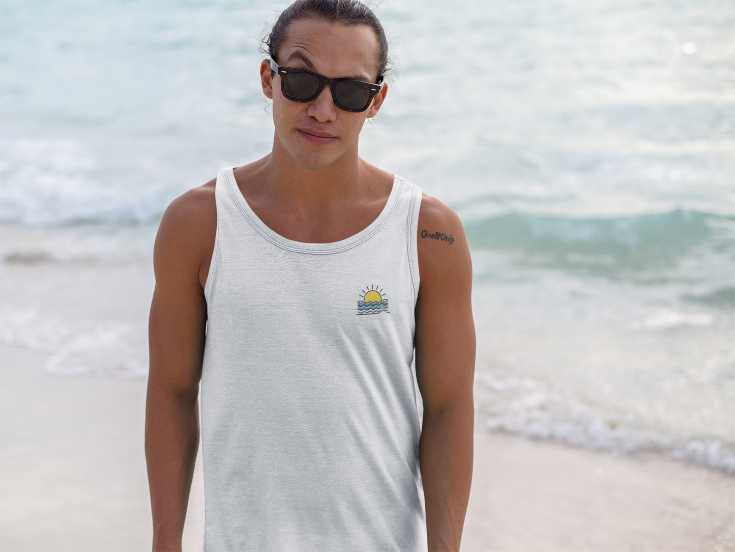 Side view of the Nazaré Minimal Sunset Tank Top, showcasing its relaxed fit.
