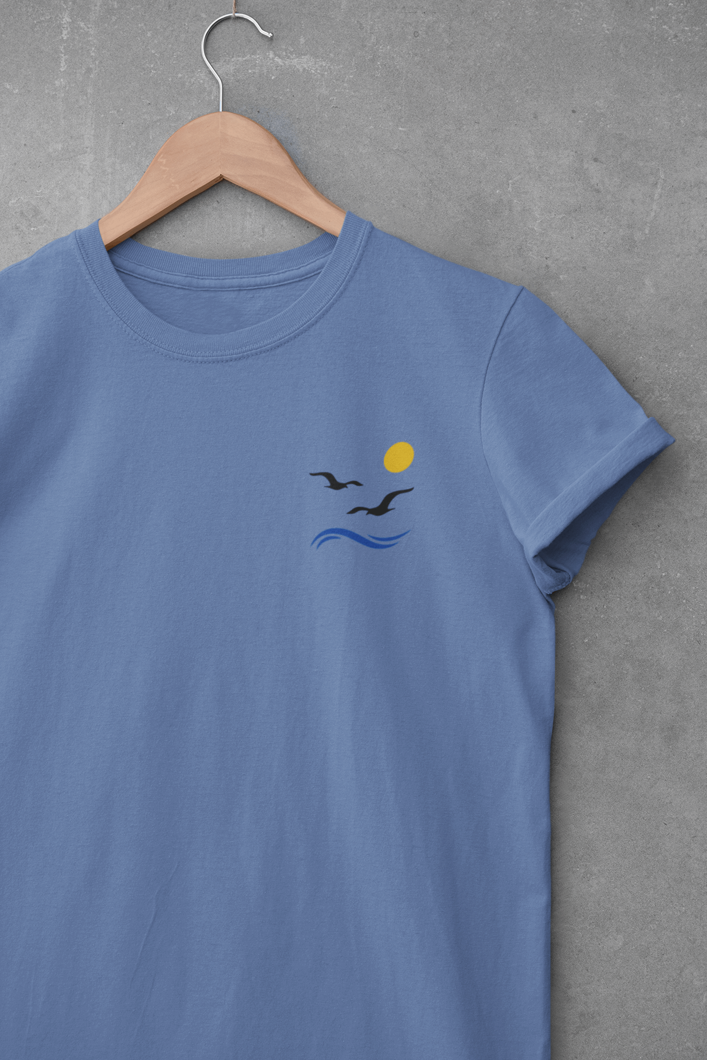 Gaivota - Minimal Unisex T-Shirt - Atlantic Wave