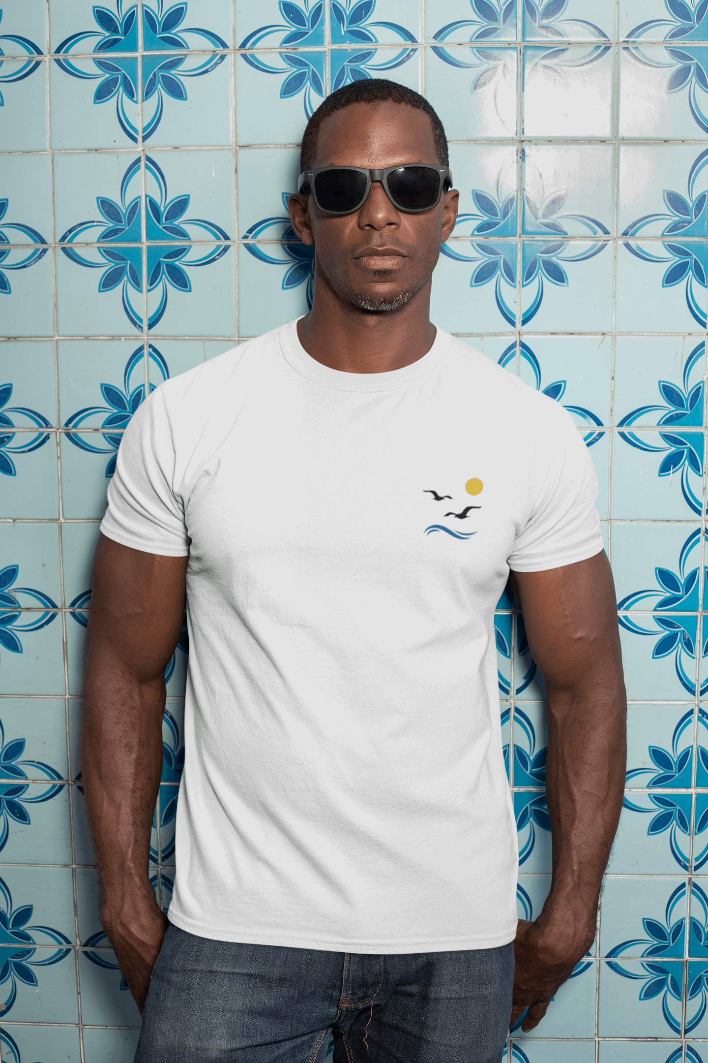Gaivota - Minimal Unisex T-Shirt - Atlantic Wave